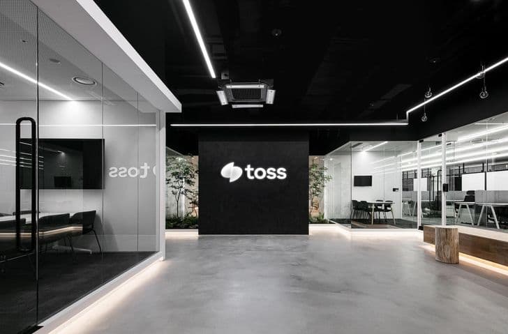 Toss / Viva Republica Deep Dive 2026: Korea's Fintech Super-App Company