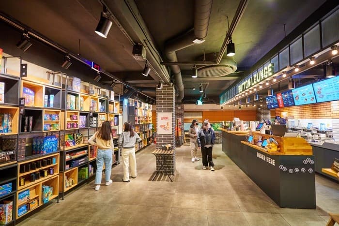 Korean Board Game Cafe Guide 2026: How to Play in Seoul