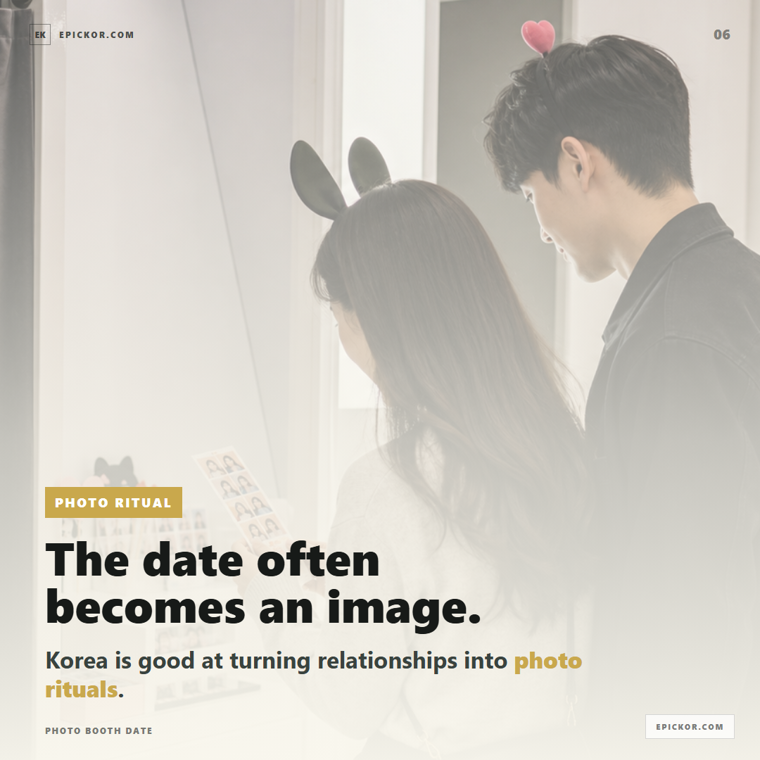 Photo booth date