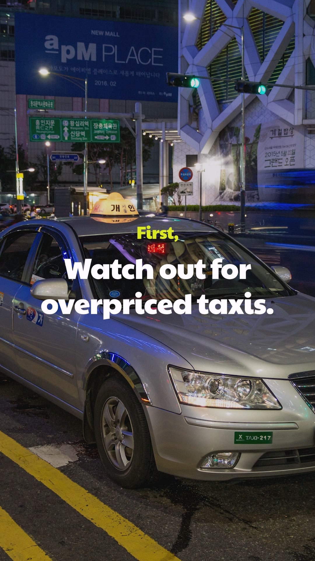 A smartphone showing a popular Korean taxi hailing app