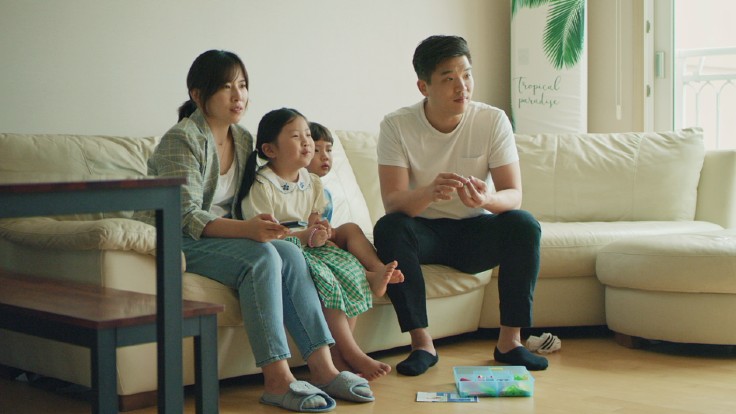 Chef Anh Sung-jae with his family in a Michelin official feature