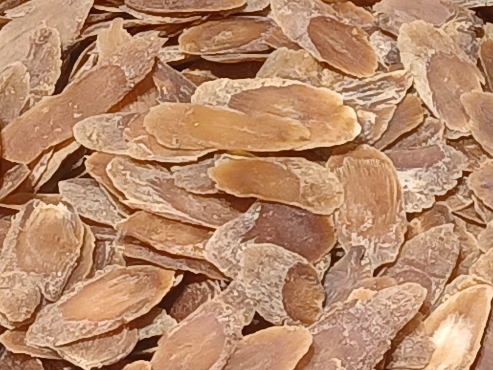 Red ginseng slices showing the ingredient behind Korean red ginseng products.
