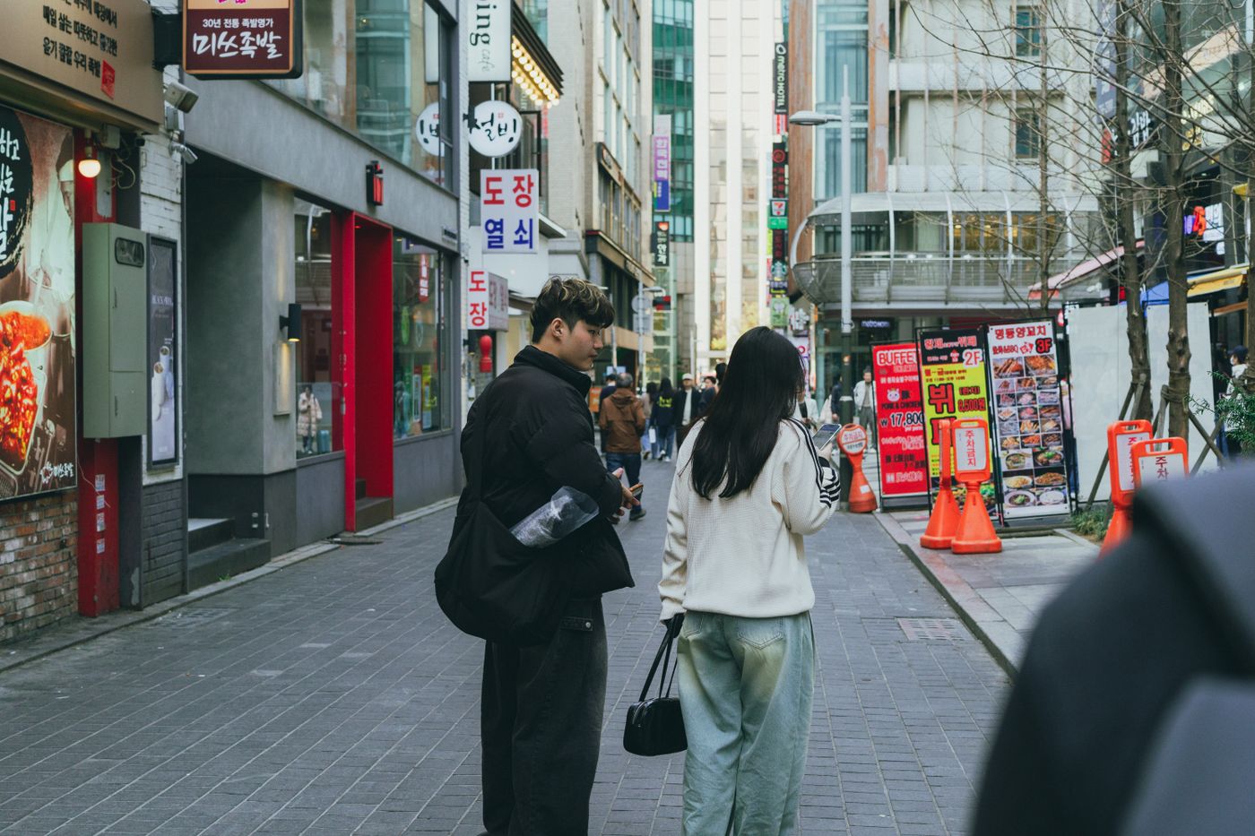 Why Are There No Trash Cans in Korea? Rules, Fines, and Where Your Cup Goes