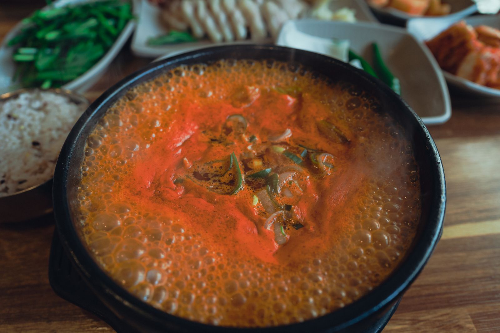 Korean Cookware Starter Guide 2026: Pots, Pans, Scissors