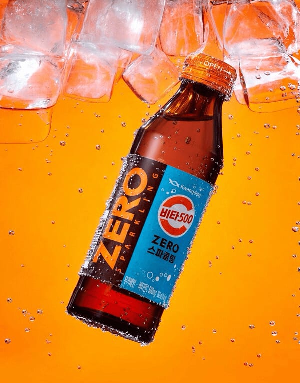 A Vita 500 Zero Sparkling bottle in blue livery, surrounded by ice.
