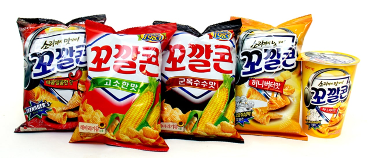 The four year-round Kkokkalcorn flavours in Lotte's own product photography.